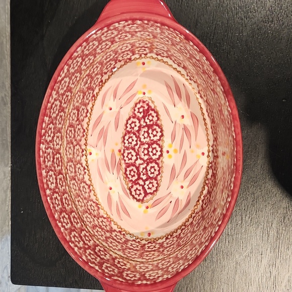 EUC Temp-Tations By Tara 1.5 Qt. Cranberry and White Ceramic Baking Dish - Picture 2 of 8